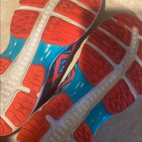 ASICS • gel-cumulus 18• Women’s 9.5 - Picture 6 of 6